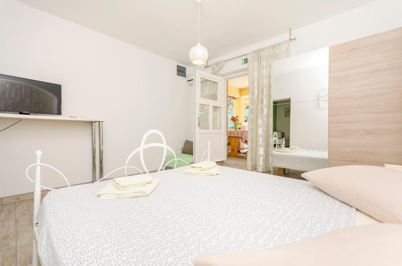 Apartments And Room Take It Easy Tribalj Εξωτερικό φωτογραφία